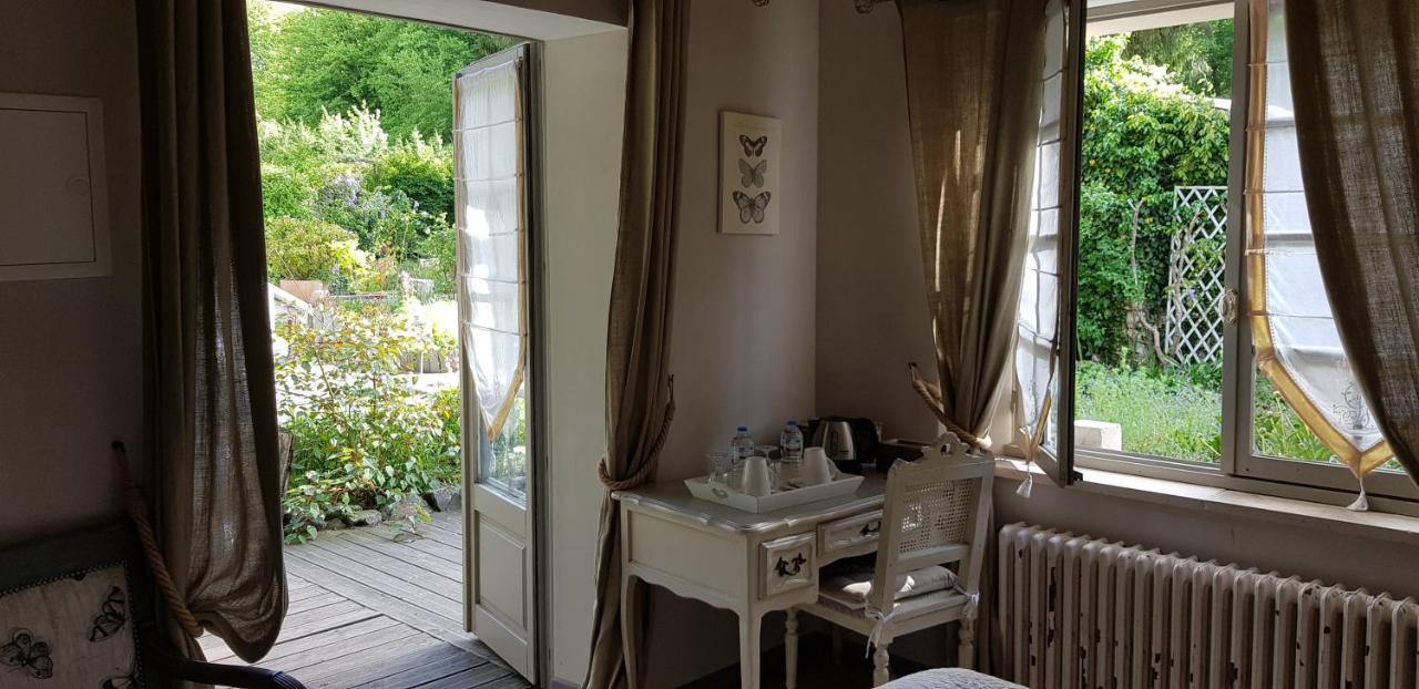 Le Jardin De Saint Jean Bed and Breakfast Exteriör bild