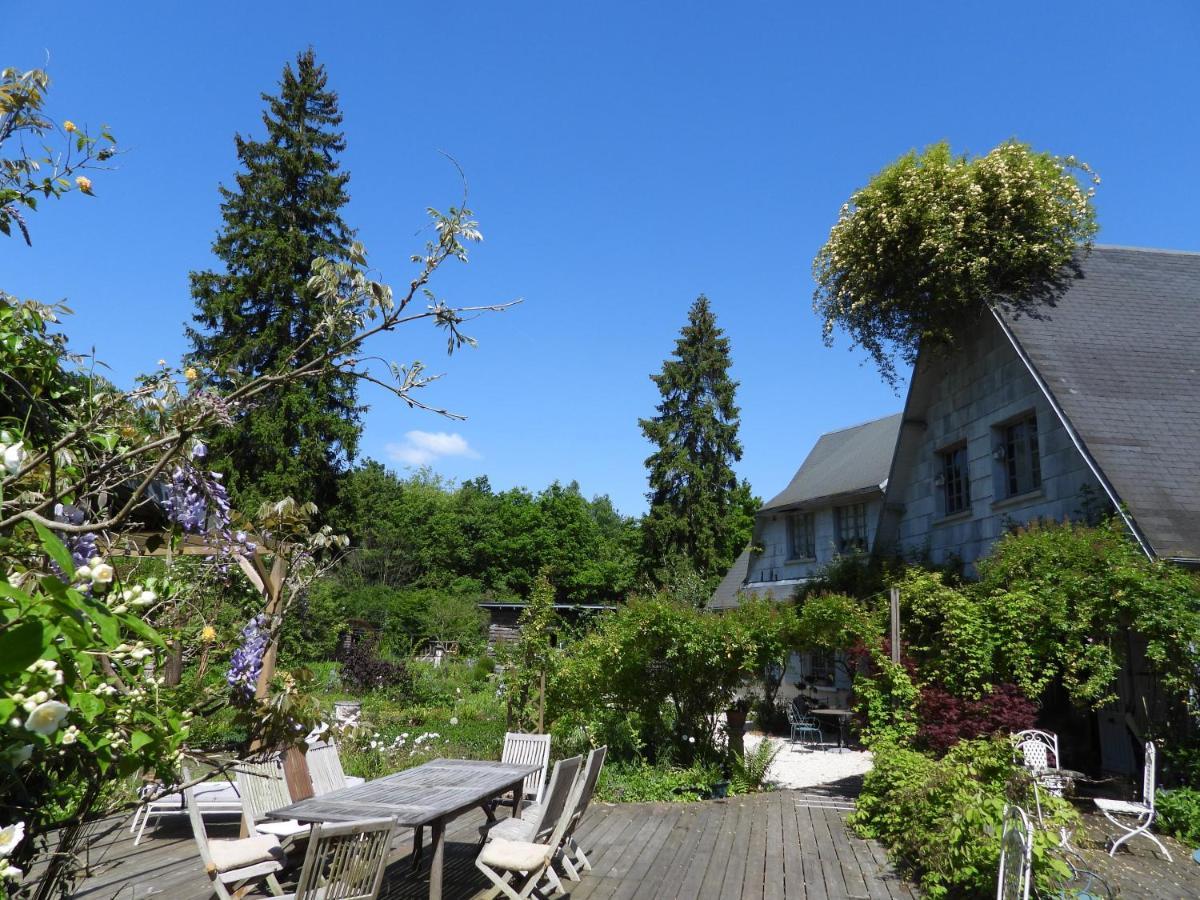 Le Jardin De Saint Jean Bed and Breakfast Exteriör bild