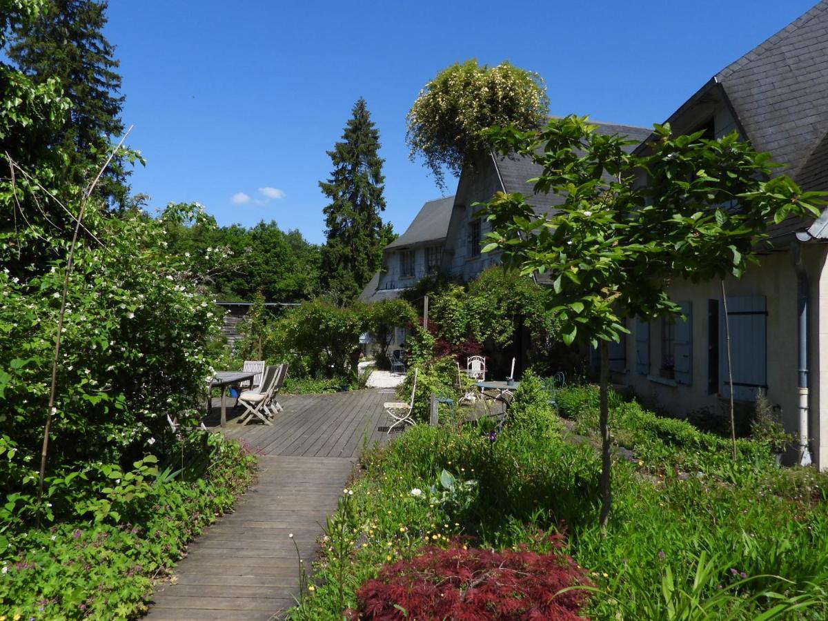 Le Jardin De Saint Jean Bed and Breakfast Exteriör bild