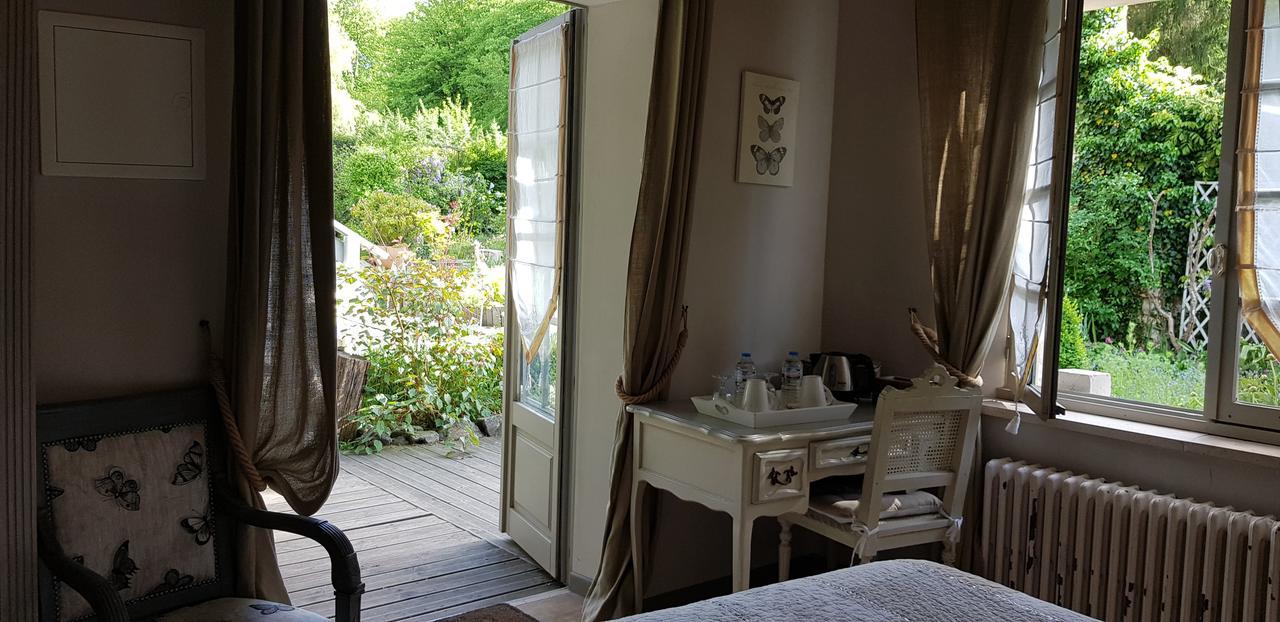 Le Jardin De Saint Jean Bed and Breakfast Exteriör bild