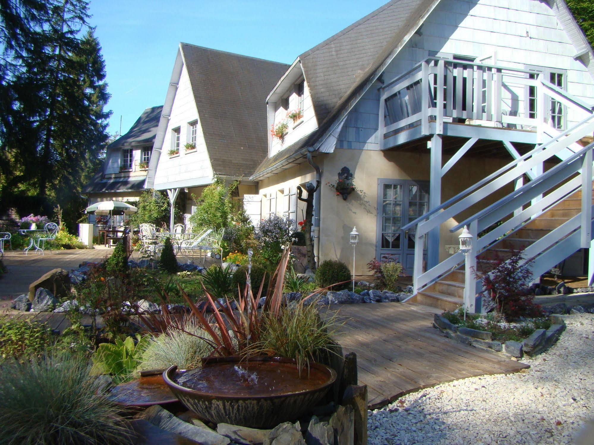 Le Jardin De Saint Jean Bed and Breakfast Exteriör bild